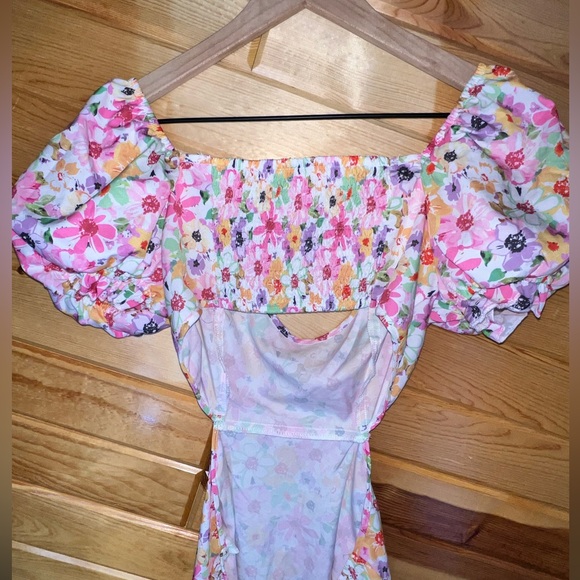 Floral dress - Picture 3 of 3